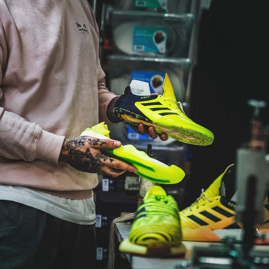 Adidas shoes rainbow sales hybrid